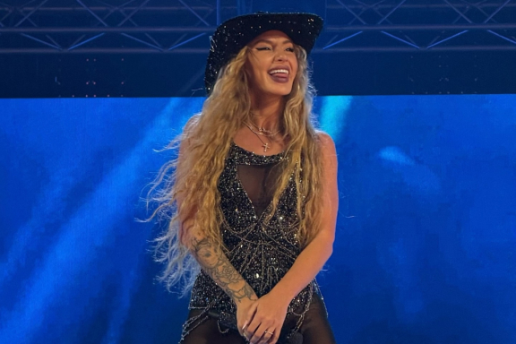 ANNA ASTI&period; &Scy;&ocy;&lcy;&softcy;&ncy;&ycy;&jcy; &kcy;&ocy;&ncy;&tscy;&iecy;&rcy;&tcy; "&SHcy;&Ocy;&Ucy; "&TScy;&acy;&rcy;&icy;&tscy;&acy;"