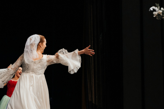 Спектакль «Жениться нельзя расстаться»